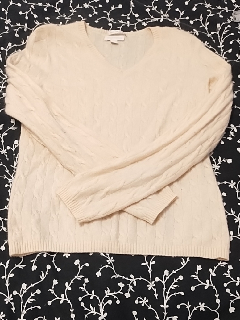 Charter Club Light Cream Cable Knit V-Neck Sweater
